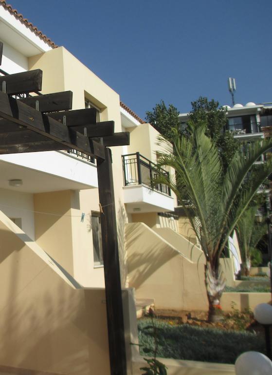 Byreva Apartments Пафос Номер фото